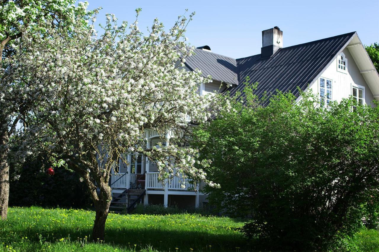 Three Pheasants Boutique Bed And Breakfast Ekeby  Εξωτερικό φωτογραφία